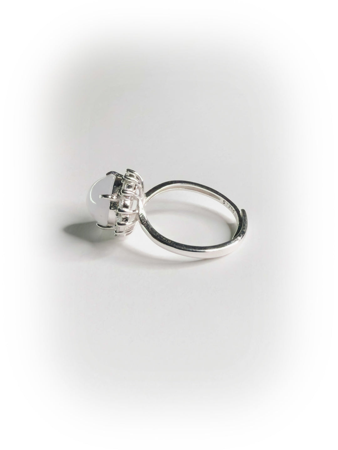 [014] veil (Blue Violet Jadeite)