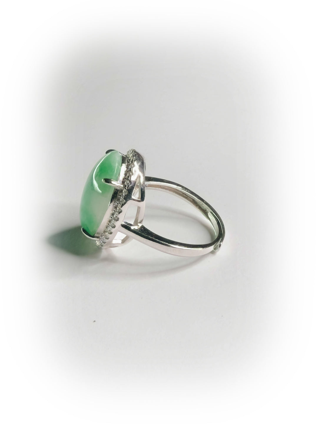 [016] verdence (Glutinous Fruit Green Jadeite)