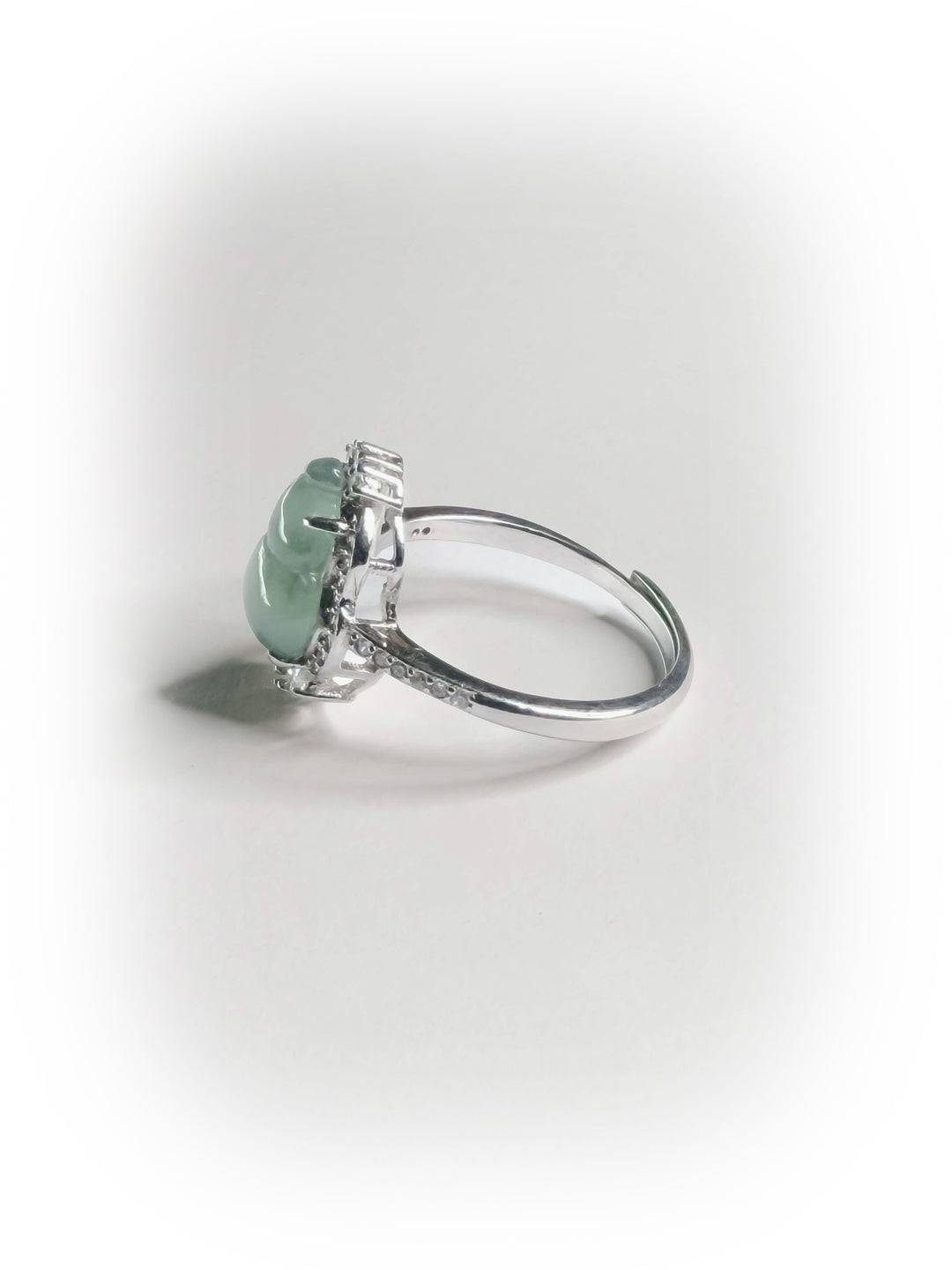 [030] astri (Moxisha Icy Clear Water Gourd Jadeite)