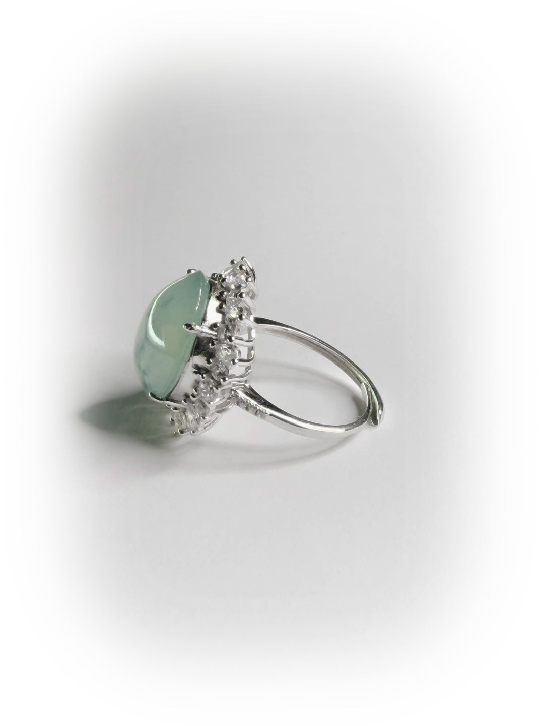 [034] céor (Moxisha Icy Clear Water Floating Flower Jadeite)