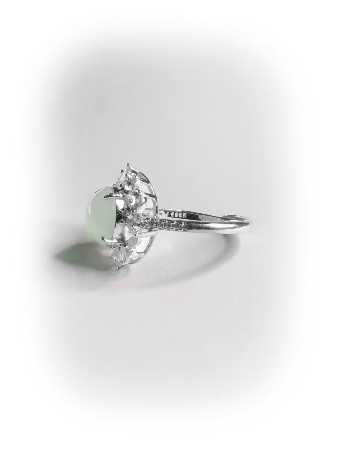 [040] théne (Muna Icy Clear Water Jadeite)