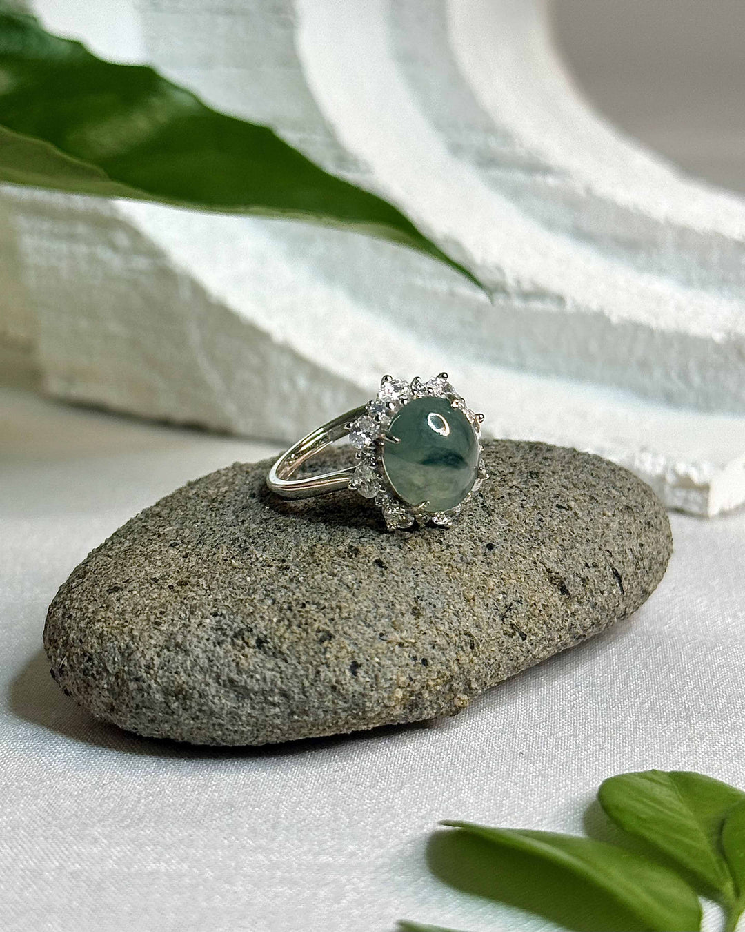 [035] lioré (Moxisha Icy Clear Water Floating Flower Jadeite)