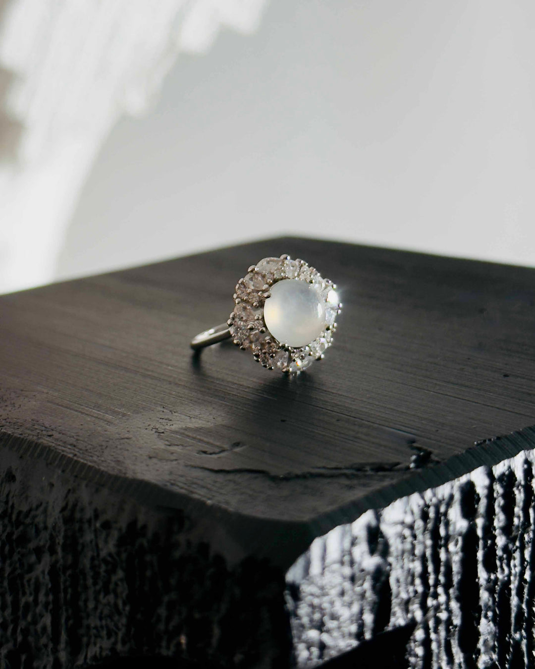 [047] 曉noen (木那高冰種白翡雪花棉)